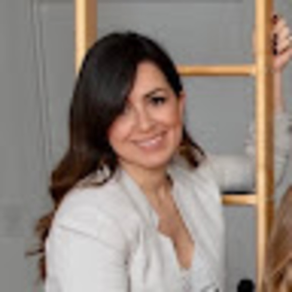 Meet your Posher, Thais - Picture 1 of 1